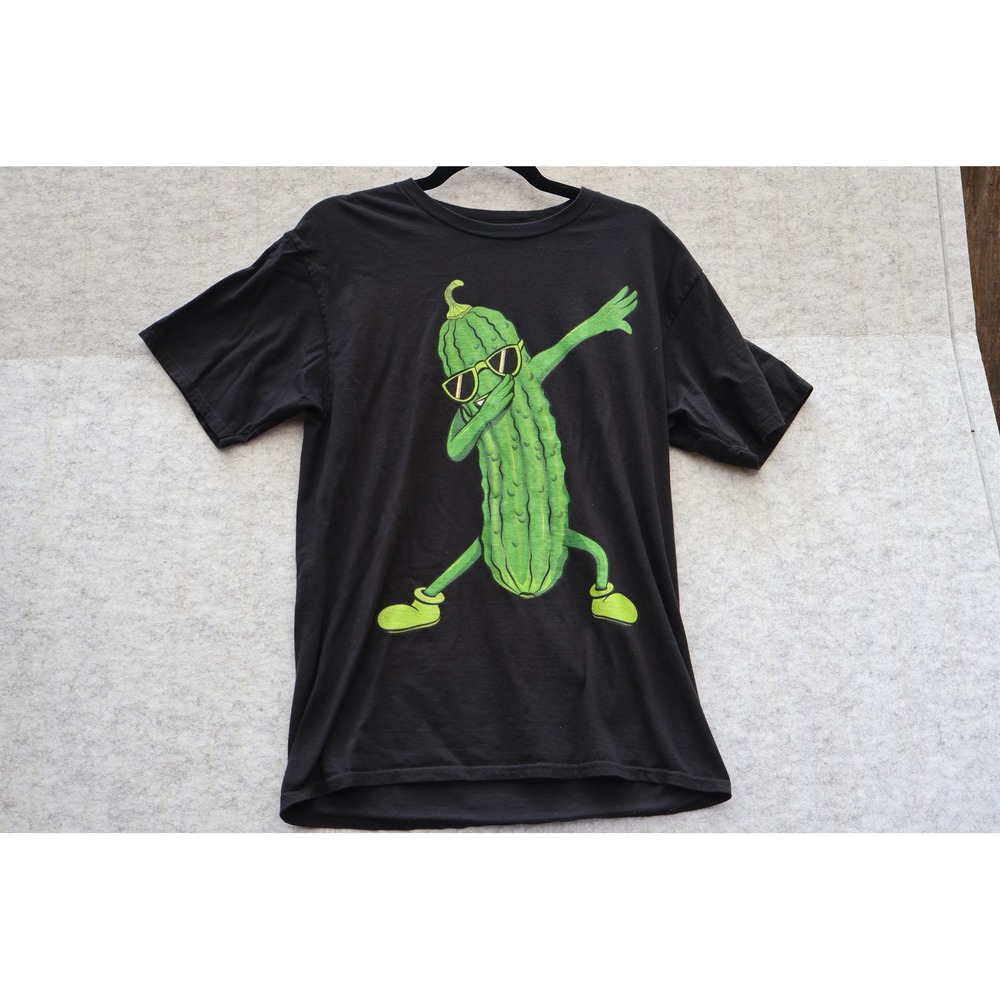 Port & Company Mens Black Dabbing Pickle Graphic T-Shirt Size M Short Sleeve Tee